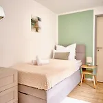 Neu! Historischer Altbau In Ruhiger Lage Apartamento *