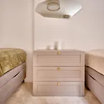 Apartamento Neu! Historischer Altbau In Ruhiger Lage Stolberg (Rhineland)