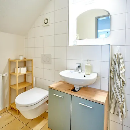Appartement Neu! Historischer Altbau In Ruhiger Lage *