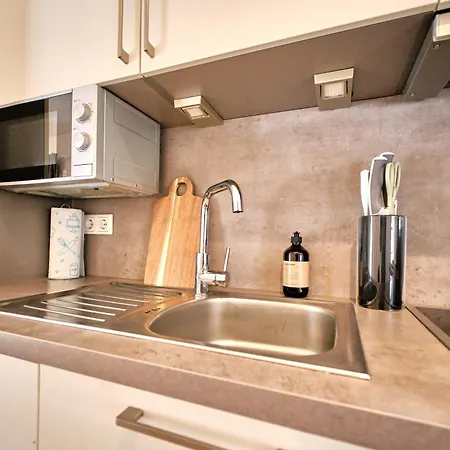 Appartement Neu! Historischer Altbau In Ruhiger Lage *