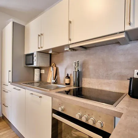 Neu! Historischer Altbau In Ruhiger Lage *