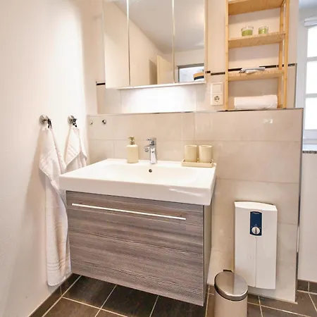 Neu! Historischer Altbau In Ruhiger Lage Apartmán *