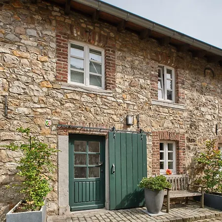 Appartement Neu! Historischer Altbau In Ruhiger Lage *
