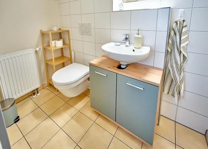 Neu! Historischer Altbau In Ruhiger Lage Lejlighed