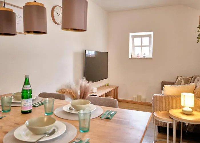 Neu! Historischer Altbau In Ruhiger Lage Lejlighed