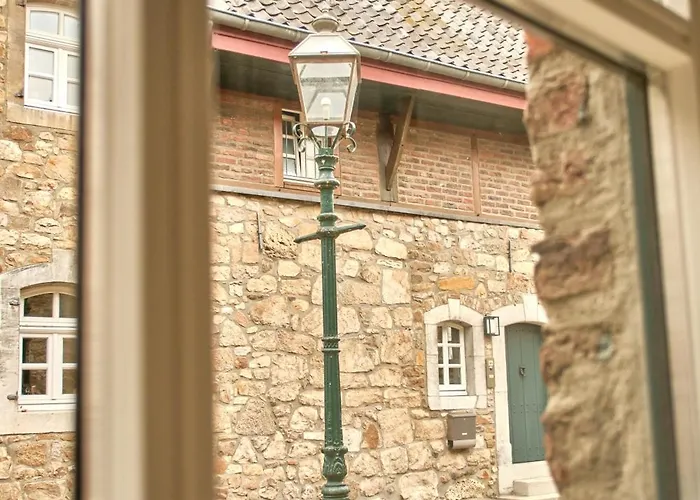 Lejlighed Neu! Historischer Altbau In Ruhiger Lage