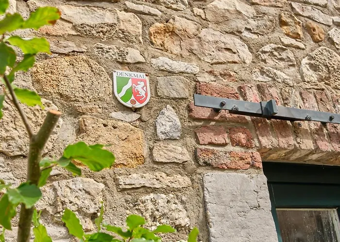 Neu! Historischer Altbau In Ruhiger Lage Lejlighed